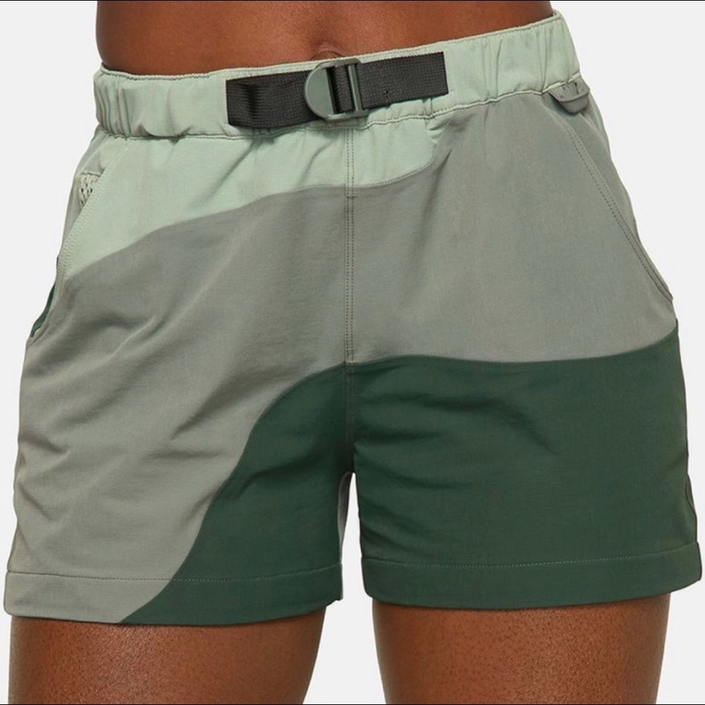 ISO Outdoor Voices XS Rektrek Shorts